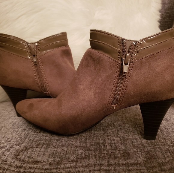 East5th Booties - Picture 6 of 6